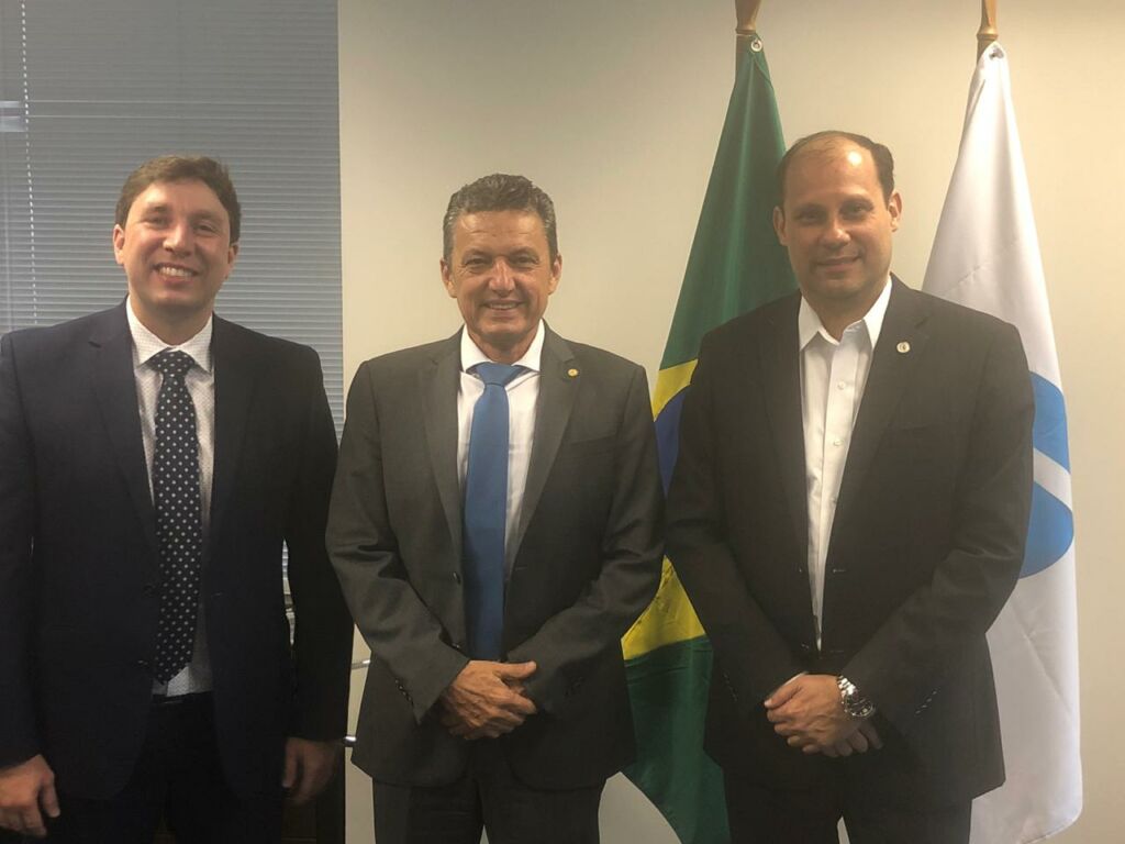 1 185 Em reunião com Charles Fernandes, presidente da Anac agenda inspeção final para a liberação do Aeroporto de Guanambi