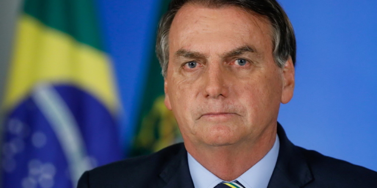 24mar2020 o presidente jair bolsonaro em pronunciamento exibido em rede nacional 1585095622184 v2 1920x1279 750x375 1 Entidades de saúde condenam pronunciamento de Bolsonaro sobre a Covid-19