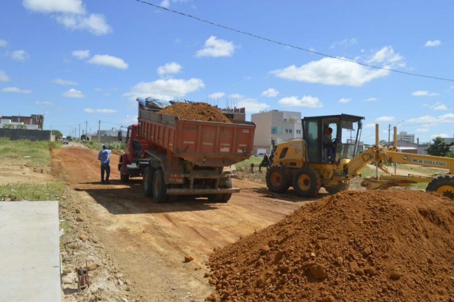 092556202008051 scaled e1588950884968 Prefeitura de Guanambi continua realizando serviços e obras na sede e zona rural