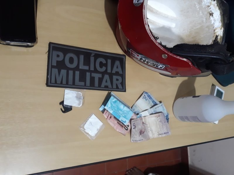 sadad Jovem é preso, após ser flagrado comercializando drogas, em Palmas de Monte Alto