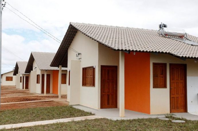 casa verdemaarela mcmv corpo 768x509 1 690x457 1 Casa Verde e Amarela terá redução na taxa de juros para financiamentos habitacionais