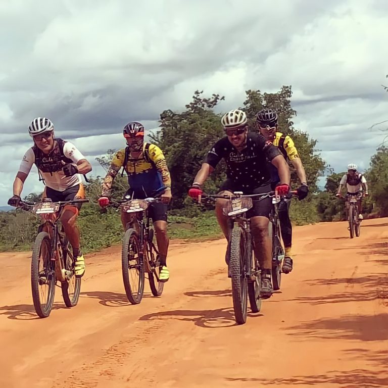 nwdn file temp 1606609364215 768x768 1 Guajeru recebe ciclistas do ciclo Caatinga e atletas presenteiam a rede pública de ensino com bicicletas