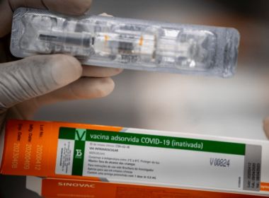 IMAGEM NOTICIA 5 18 Ministério da Saúde vai enviar 319 mil doses da Coronavac para a Bahia, diz portal