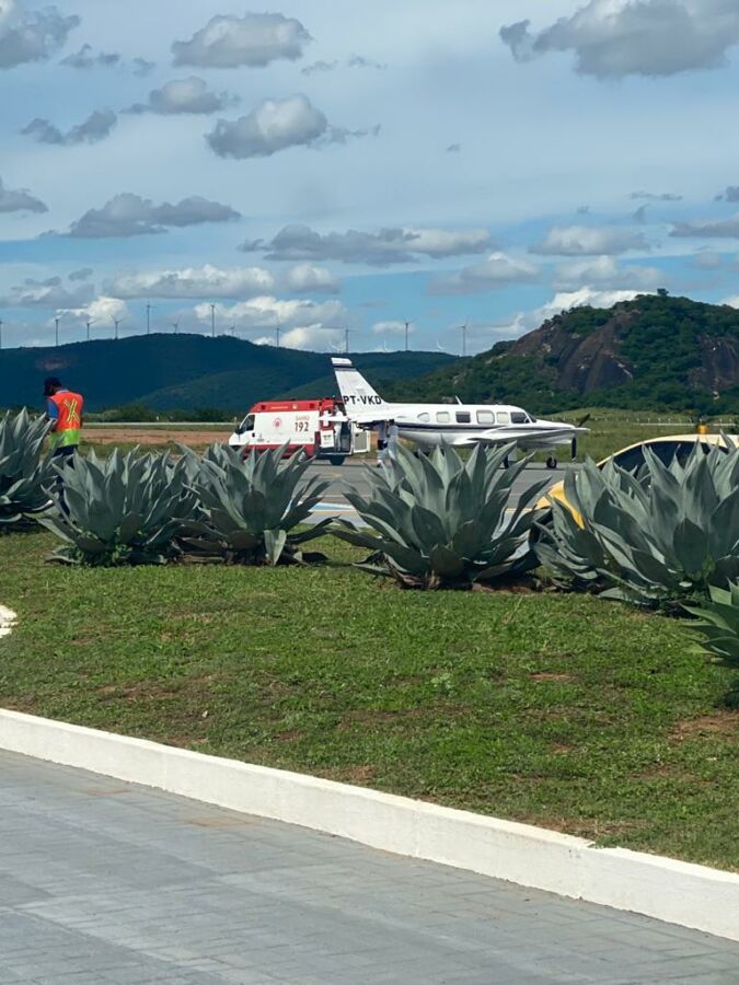 162928202126021 UTIs entram em colapso na região e Aeroporto de Guanambi tem movimento intenso de pacientes para serem transferidos