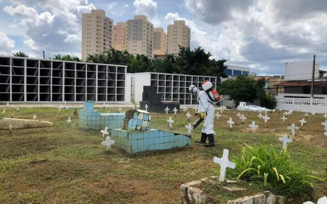 298286 IMAGEM NOTICIA 0 Brasil tem recorde de mortes por covid-19 pelo terceiro dia seguido