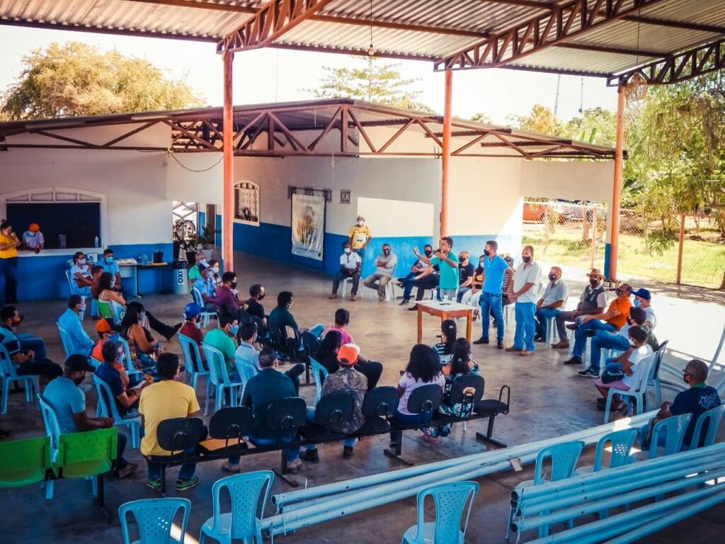 203667740 1441211822894778 8894503189566426328 n Prefeito de Serra do Ramalho se reúne com representantes das Associações Agrícolas