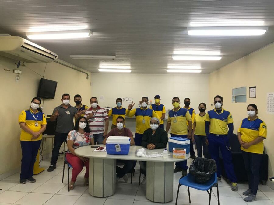 217416240720211907 Guanambi inicia vacinação de funcionários dos Correios e bancários contra a Covid-19