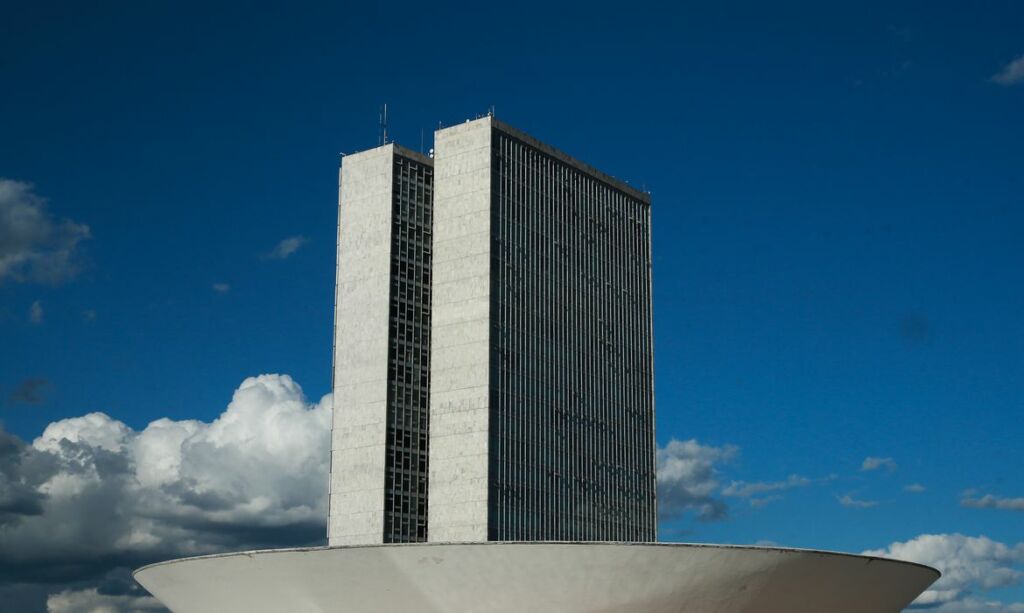 monumentos brasilia cupula plenario da camara dos deputados3103201340 Câmara dos Deputados aprova MP que cria Auxílio Brasil