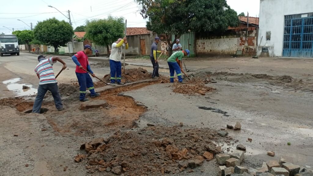 164440202129121 Prefeitura de Guanambi atua em frentes preventivas para diminuir os efeitos das fortes chuvas