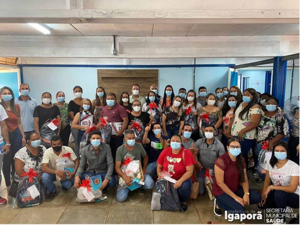 267912688 1247532828991349 6410245697363286884 n Prefeitura de Igaporã entrega novos kits de trabalho para os agentes comunitários de saúde e os agentes de combate a endemias