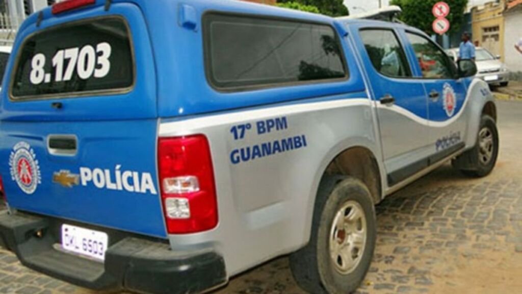 Viatura da Policia Militar de Guanambi 1200x675 1 Suspeito de tráfico é preso pela PM em Guanambi