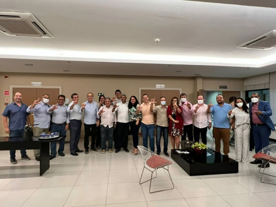 IMG 20220408 WA0013 1024x768 1 Jerônimo recebe apoio de prefeitos e presidentes de consórcios: "Juntos, podemos fazer mais e melhor"