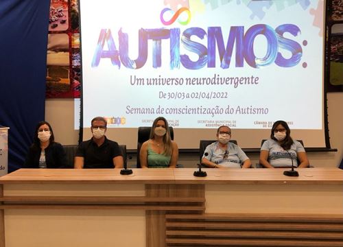 adada Legislativo de Guanambi marca presença na abertura da semana de conscientização do autismo