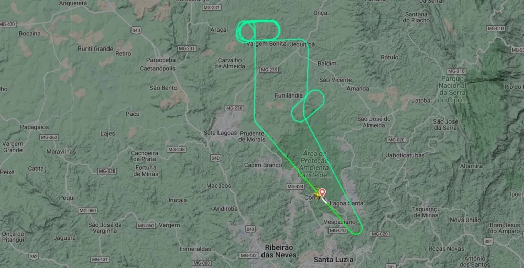 Pouso de emergencia voo azul guanambi belo horizonte 1 Avião que seguia para Guanambi realizou pouso de emergência em Belo Horizonte