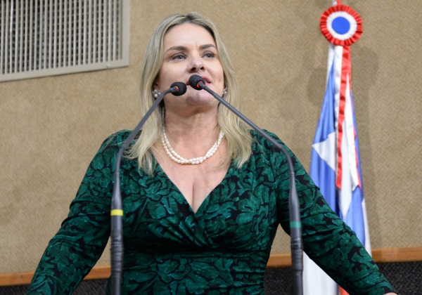 ivana bastos plenario assembleia legislativa foto sandra travassos alba Deputada estadual mais votada, Ivana Bastos comemora: ‘para todas nós mulheres’