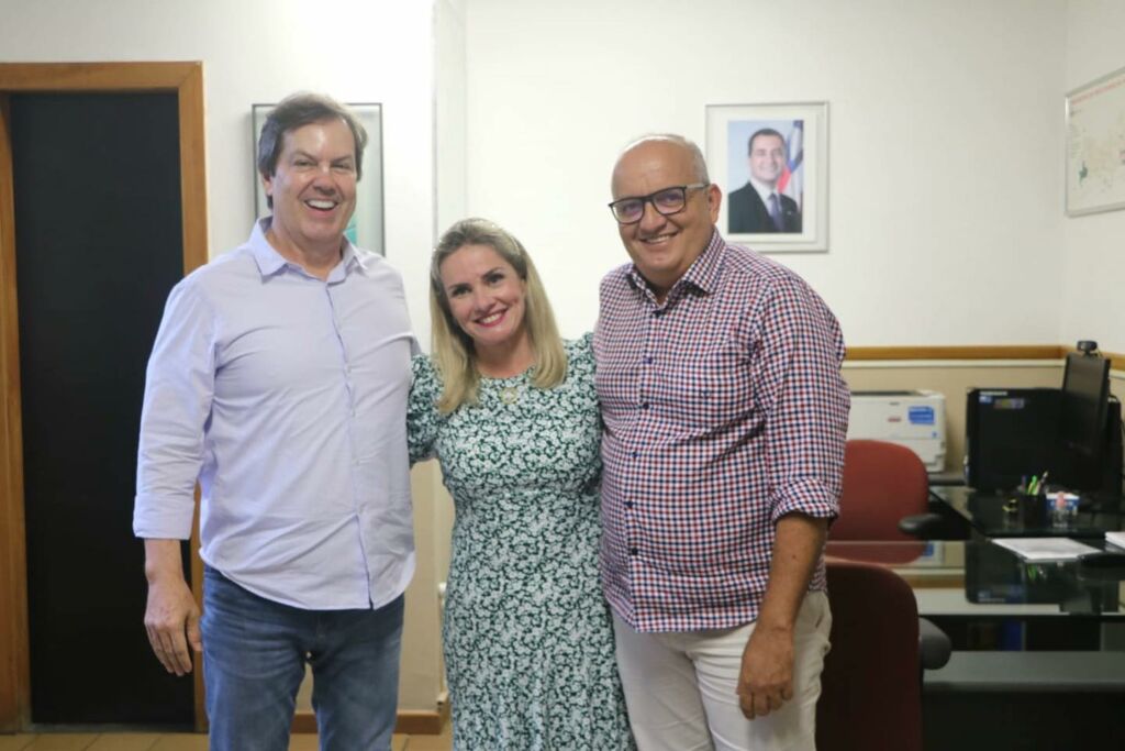 novo horizonte Deputada Ivana Bastos e prefeitos cumprem agenda de trabalho na Conder