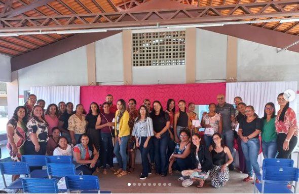 zczczad Merendeiras da rede escolar municipal participam de capacitação em Igaporã