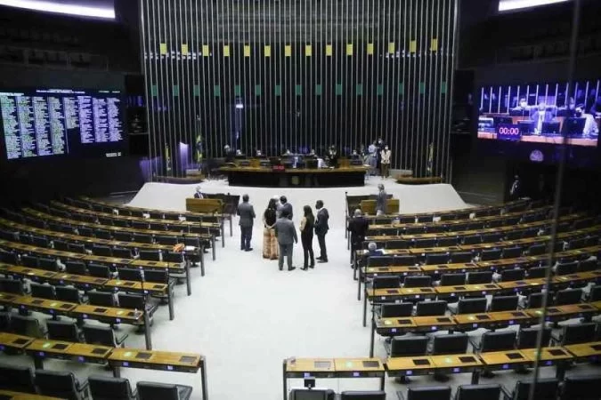 1 plenario da camara dos deputados 1 311183 7053443 Câmara dos Deputados aprova edital de concurso com 140 vagas efetivas