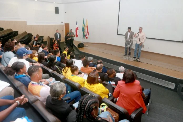 encontro aletas Foto Joa Souza GOVBA 4 696x464 1 Atletas e paratletas de alto rendimento são recebidos pelo governador, em Salvador