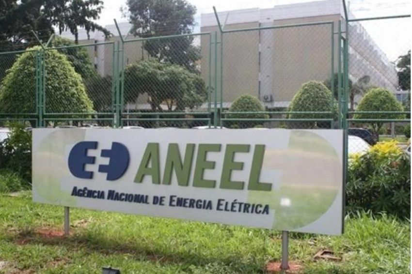 Canal Solar ANEEL simplifica e agiliza a outorga de usinas solares e outras fontes renovaveis ANEEL simplifica e agiliza a outorga de usinas solares e outras fontes renováveis