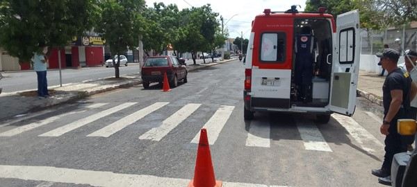 cats 9 Adolescente de 15 anos é atropelada no centro de Guanambi