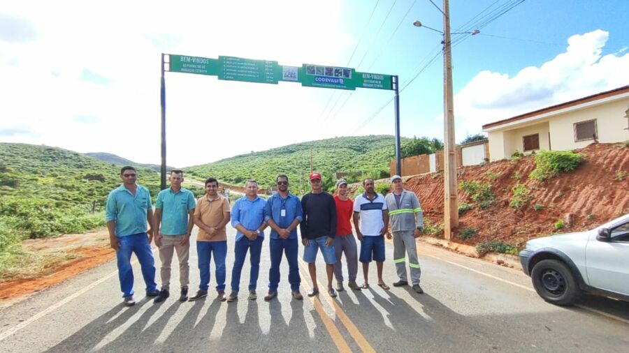 WhatsApp Image 2024 04 18 at 14.06.11 Prefeito de Urandi se reúne com diretoria da Associação dos Produtores do Perímetro Irrigado do Estreito