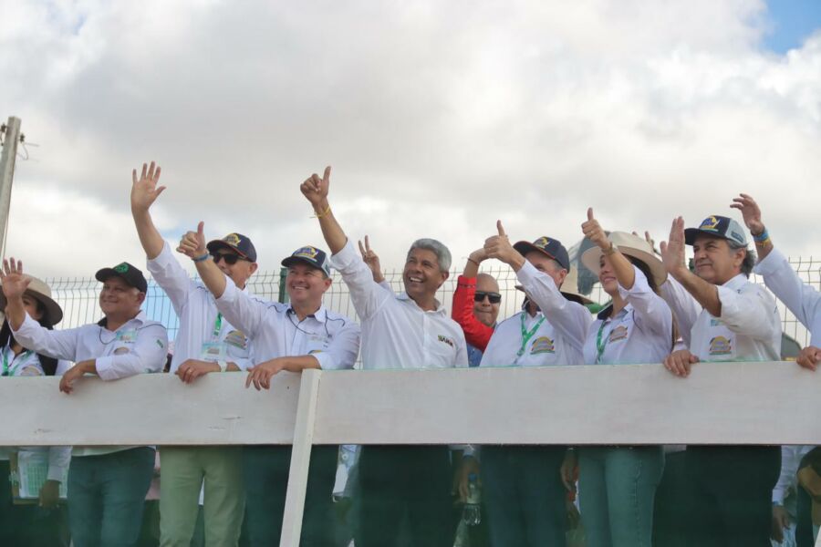 Bahia Farm Show 2024 Presenca de liderancas politicas para dialogo sobre o agronegocio3 Bahia Farm Show atrai lideranças políticas e promove diálogos sobre o agronegócio baiano