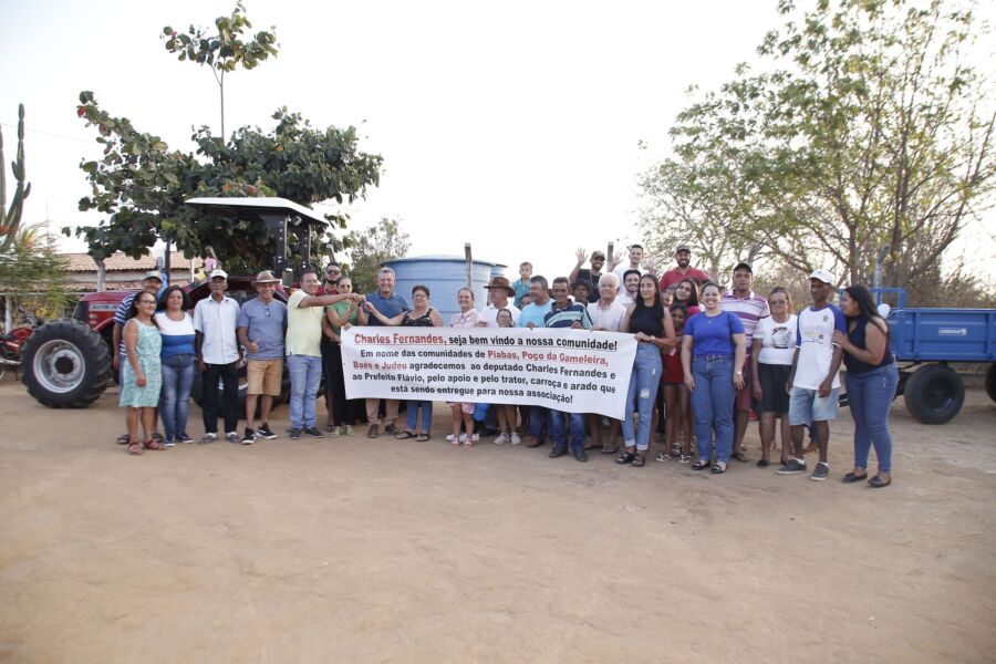 PIRIPA Deputado Charles Fernandes entrega tratores para fortalecer Agricultura Familiar em Mortugaba e Piripá