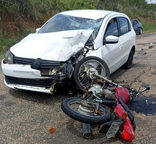 Imagem do WhatsApp de 2025 01 04 as 20.17.43 a28420b6 Homem morre após colisão entre carro e motocicleta na BA-026 em Caculé