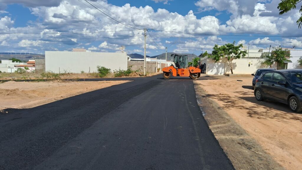 WhatsApp Image 2025 01 30 at 10.58.47 Prefeitura de Guanambi prepara retomada das grandes obras de pavimentação asfáltica após regime chuvoso