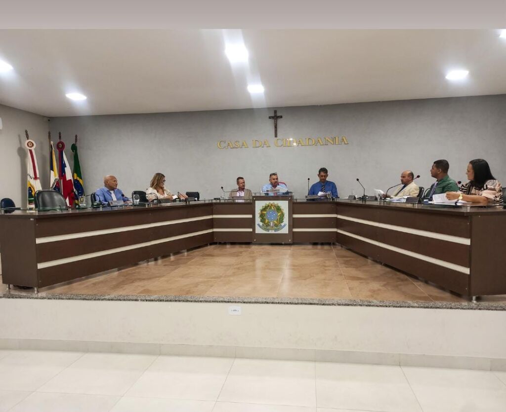 WhatsApp Image 2025 02 20 at 22.47.00 Câmara de Vereadores de Pindaí inicia período legislativo 2025