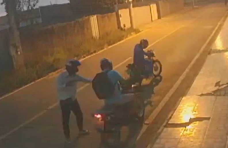 cxvdsf 1 Motorista é assaltado em Guanambi; criminosos fugiram levando mochila e máquina de cartão