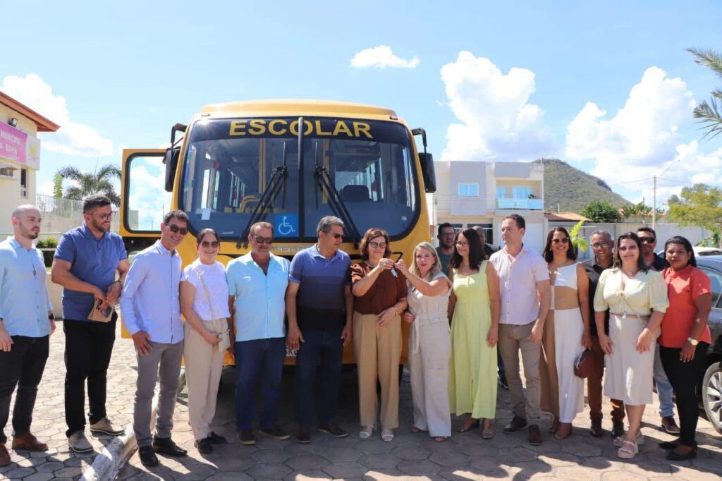 MATINA 1 Em sua primeira visita aos municípios como presidente da ALBA, Ivana reforça parceria e garante investimentos